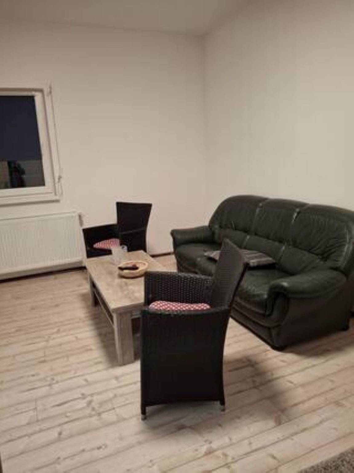 Ganze Ferienwohnung, Schöne Vollausgestattete Monteurs- Gästewohnungen / 6105 in Leuna, Saale-Unstrut