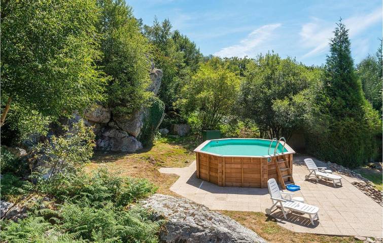 Maison de vacances pour 15 personnes, avec Piscine à Saint-Clément-Rancoudray