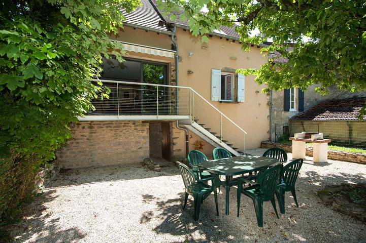 Gîte pour 6 personnes, avec Terrasse et Jardin