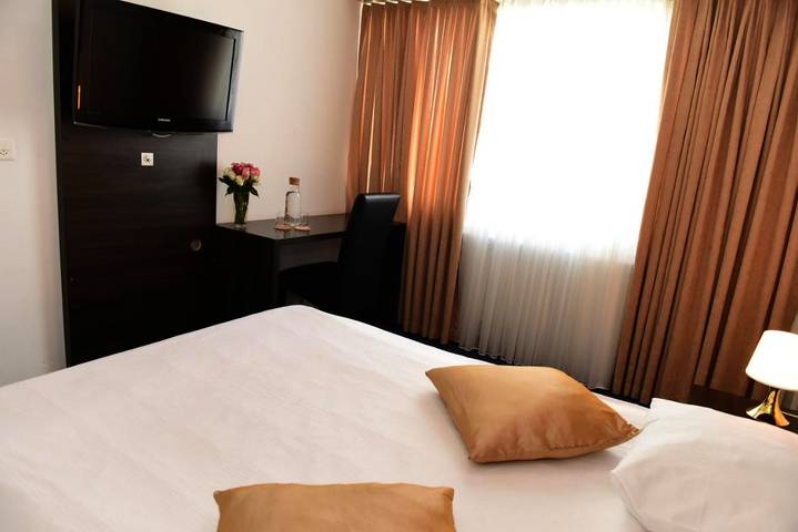 Hotel für 4 Personen, mit Terrasse und Ausblick in Winterthur