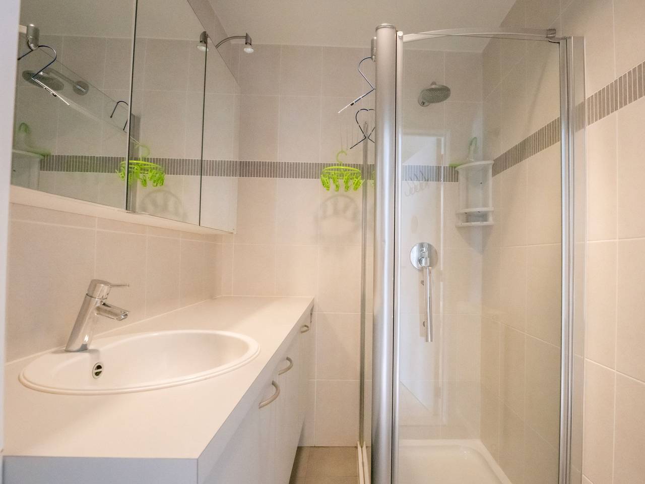 Entire apartment, Ruzette beach with parking in Blankenberge, Belgian Coast