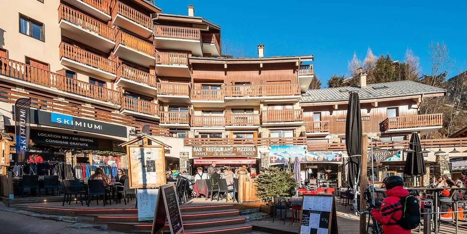 Gîte pour 4 personnes, avec Balcon dans Office De Tourisme De Champagny En Vanoise - 4