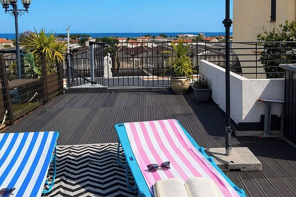 Entire apartment, Casa nautica 600mt from sea in Ceriale, Riviera di Ponente