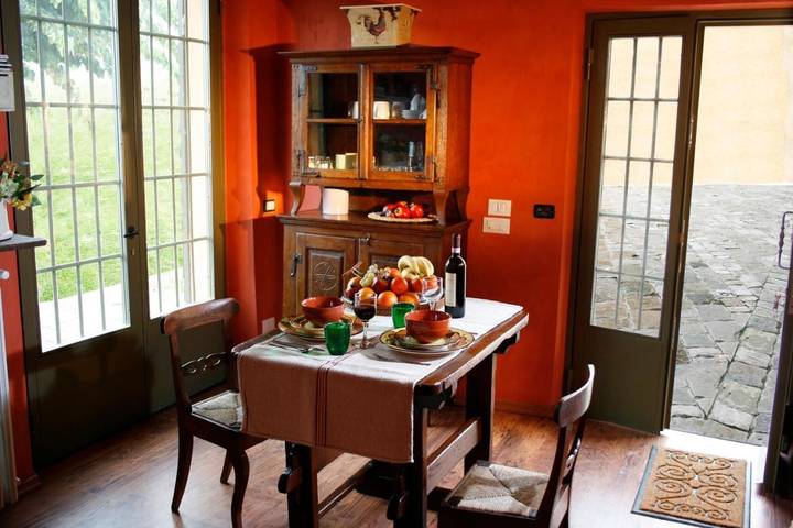 Gîte pour 4 personnes, avec vue ainsi que jardin et piscine à Pontassieve - 2