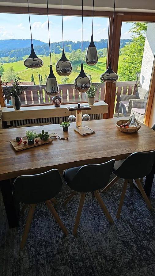 Ferienwohnung für 11 Personen, mit Ausblick und Balkon sowie Sauna und Pool in Missen-Wilhams - 2