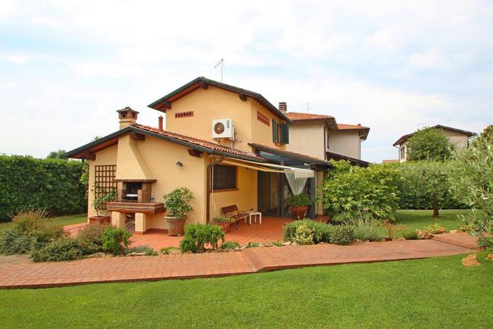 Casa vacanza per 4 persone, con Giardino a Pietrasanta
