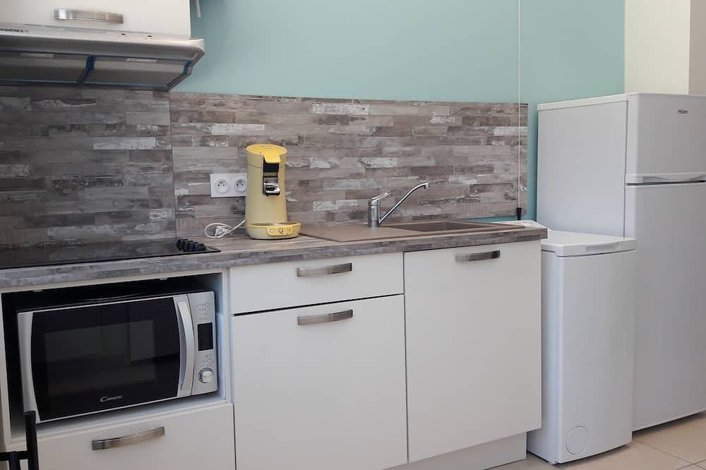 Entire apartment, Studio 20 m2 in house 5 km Chambéry 10 km Aix les Bains in Sonnaz, Chambéry region