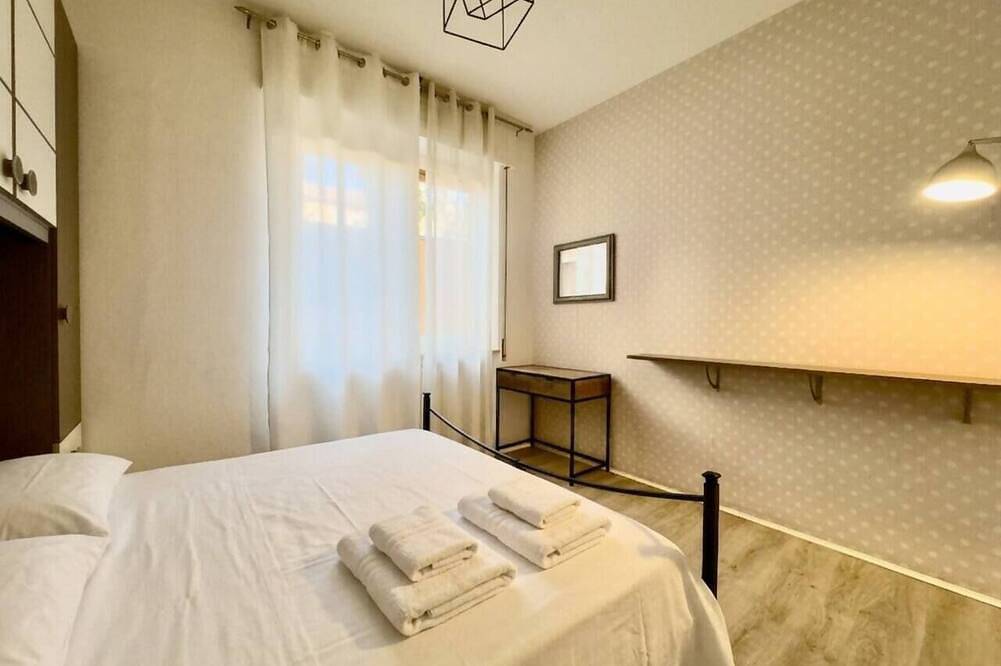Appartamento intero, Leonardo Academy & Relax 95mq Giardini e Terrazzo in Sesto Calende, Comune di Sesto Calende