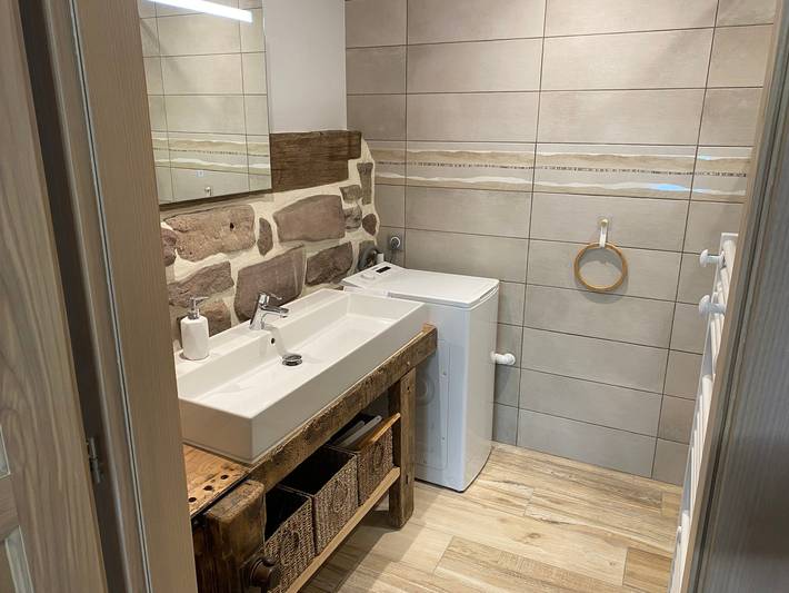 Maison de vacances 'Gîte De 6 Personnes À Ternuay' avec vue sur la montagne, terrasse privée et Wi-Fi in Mélisey, Haute-Saône