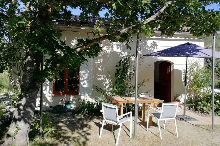 Gîte pour 2 personnes, avec Jardin