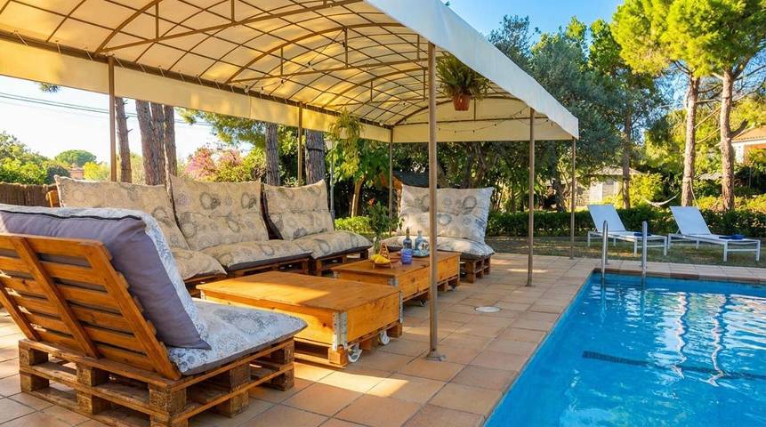 Chalet para 18 personas, con Terraza además de Jardín y Piscina en Provincia de Tarragona - 4
