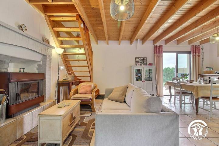 Gîte pour 2 personnes, avec Terrasse et Jardin