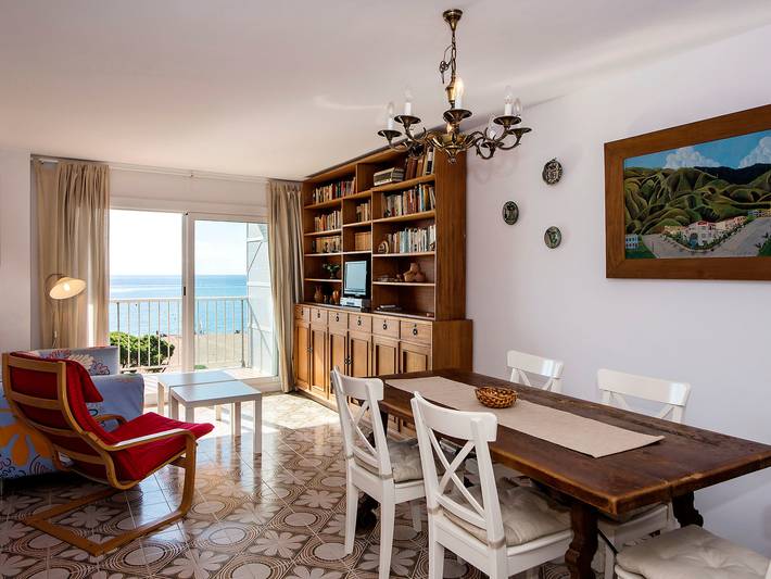Ferienwohnung für 5 Personen, mit Terrasse und Garten in Malgrat de Mar - 2