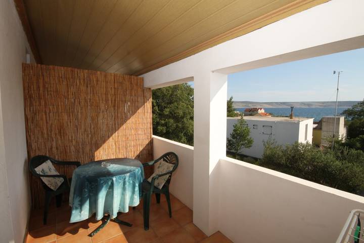 Ferienwohnung für 2 Personen, mit Balkon/Terrasse in Starigrad Paklenica