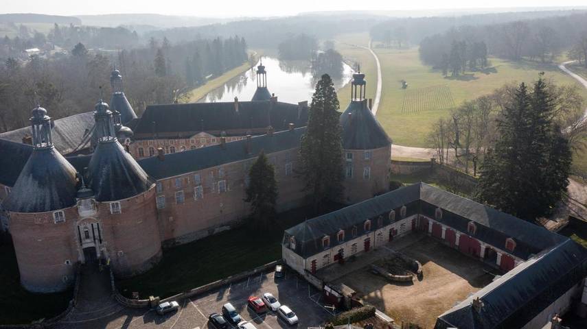 Location de vacances pour 8 personnes dans Château de Saint-Fargeau - 2