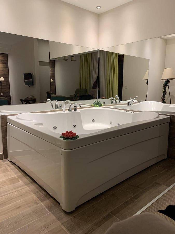 Ferienwohnung für 2 Personen, mit Terrasse und Whirlpool in Serbien