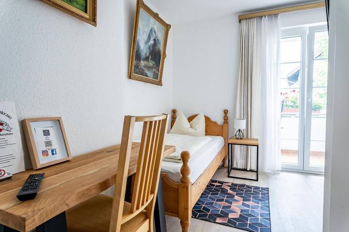 Chambre d’hôte pour 2 personnes, avec vue ainsi que jardin et terrasse à Garmisch-Partenkirchen - 3