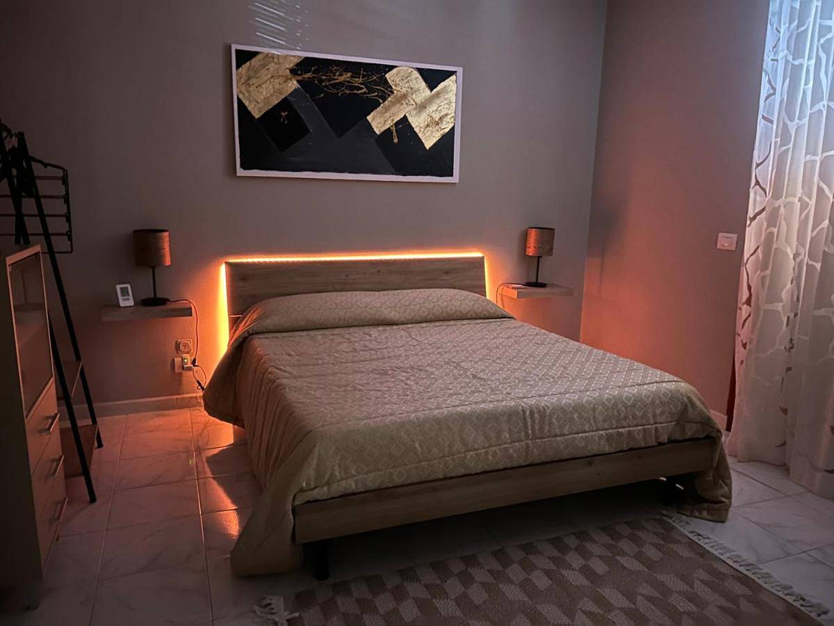 Appartamento intero, One-Bedroom Apartment in Cannizzaro, Aci Castello
