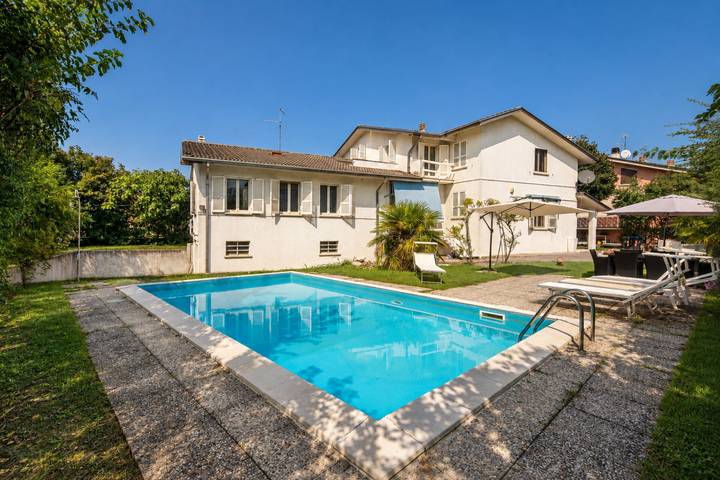 Chalet para 8 personas, con jardín - 1