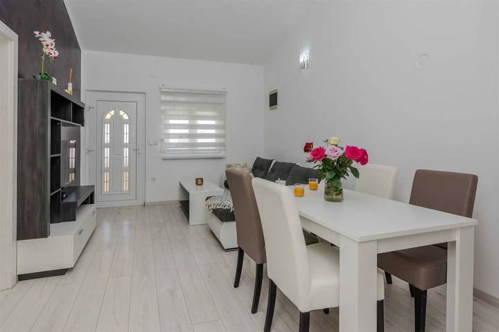 Ferienwohnung für 6 Personen, mit Balkon und Balkon/Terrasse, kinderfreundlich auf Vir - 4