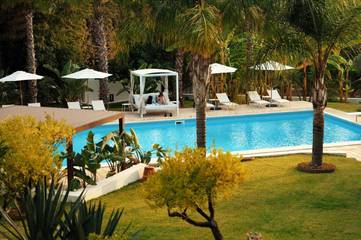 Chambre d’hôte pour 2 personnes, avec jacuzzi et jardin ainsi que sauna et piscine à Agrigente