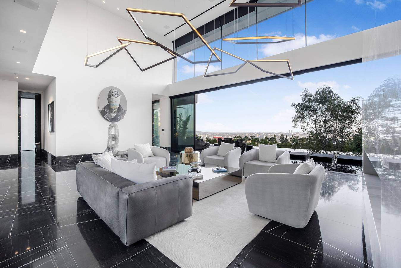 London Dream in West Hollywood in Los Angeles, Los Angeles County
