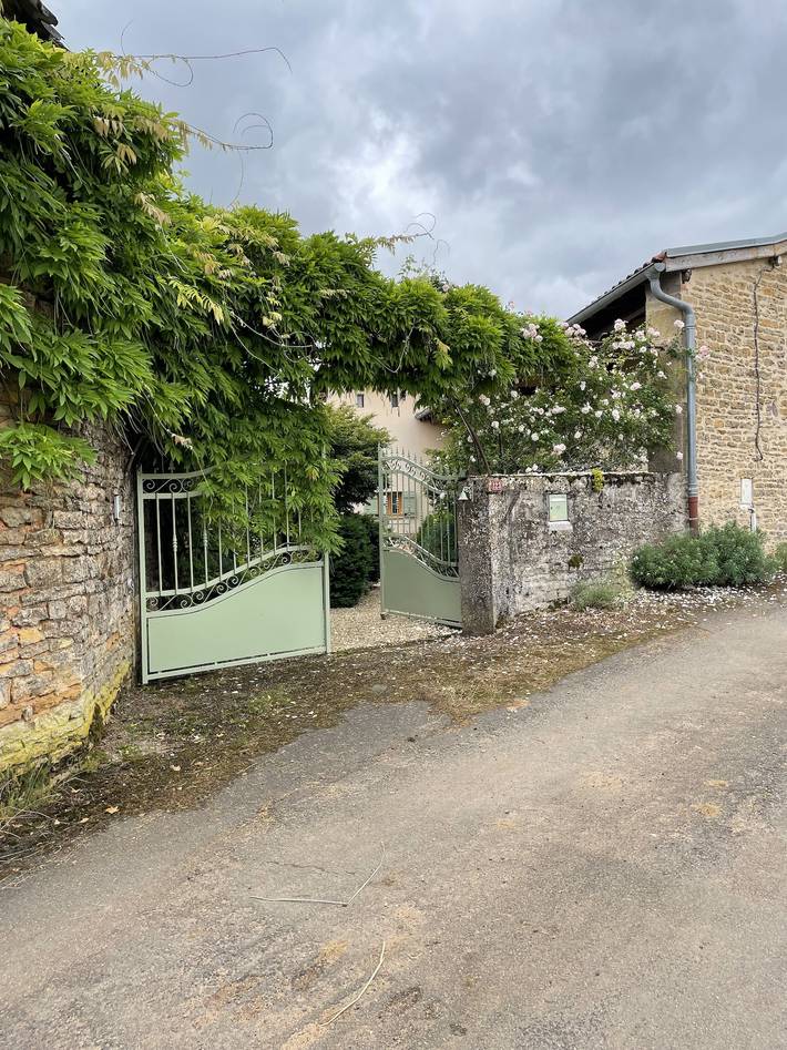 Gîte pour 4 personnes dans La Vineuse sur Fregande - 4