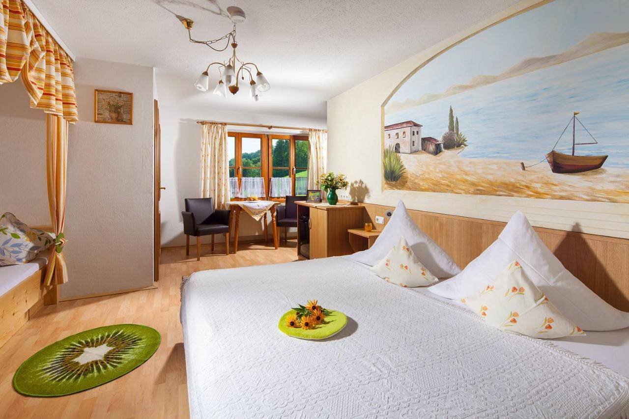Pension Rennlehen Ferienwohnungen in Obersalzberg, Berchtesgaden