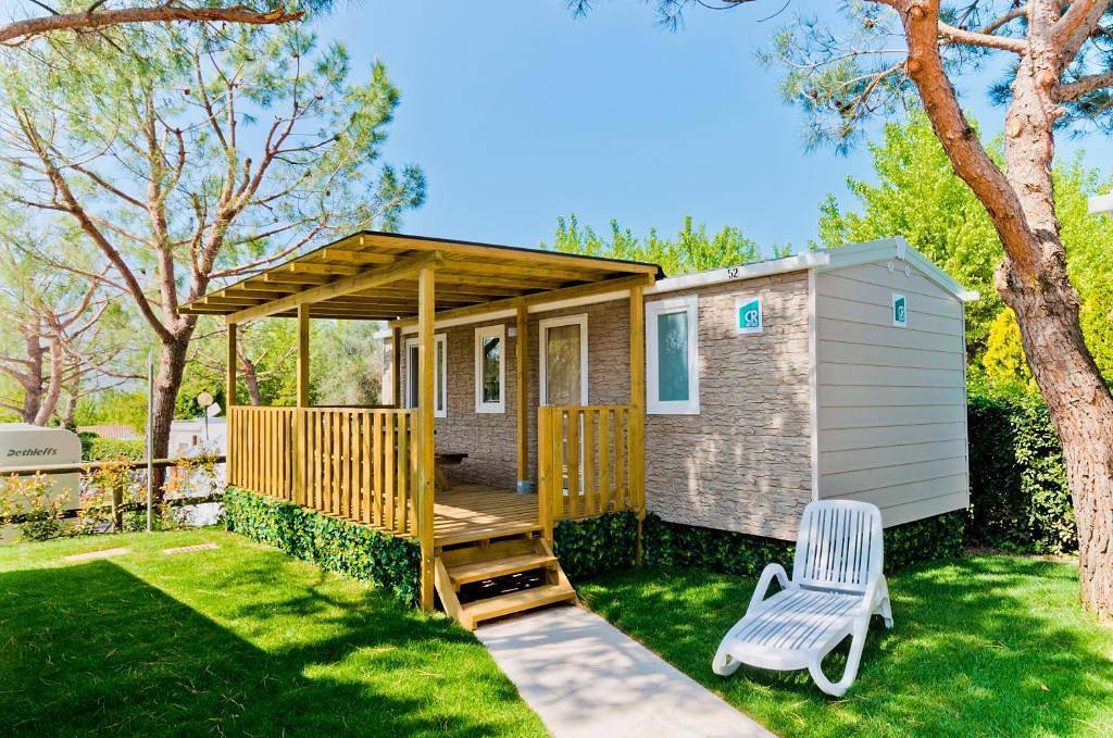 Feriendorf Le Palme Mobilehome Lodge für 4 Personen in Lazise, Gardasee-Berge