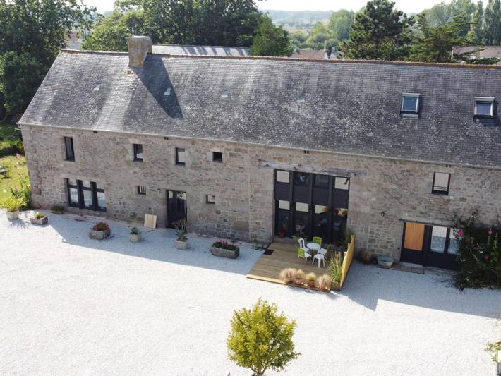 Gîte pour 12 personnes, avec terrasse et jardin à Réville - 2