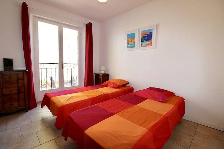 Location de vacances pour 6 personnes, avec jardin à La Verdière - 4