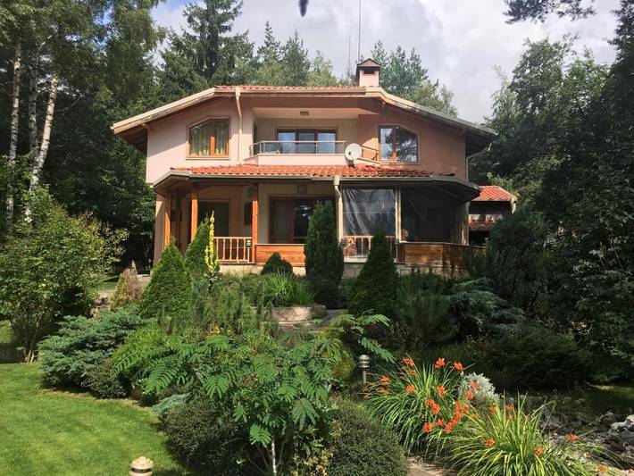 Villa für 8 Personen, mit Ausblick und Garten in Bulgarien