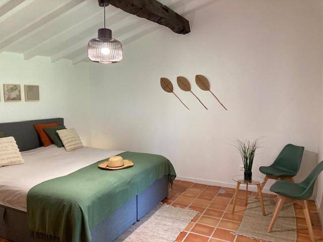 Location de vacances pour 6 personnes, avec jardin et piscine à Valeilles - 3