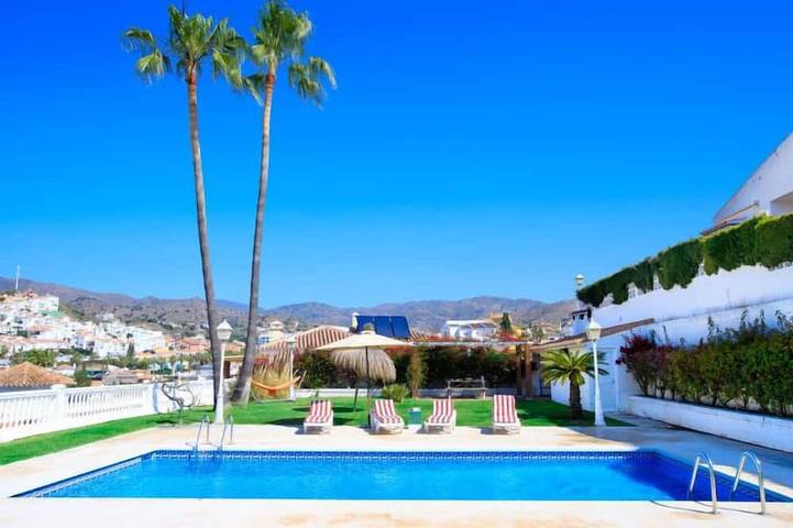 Ferienhaus für 8 Personen, mit Garten und Pool, mit Haustier