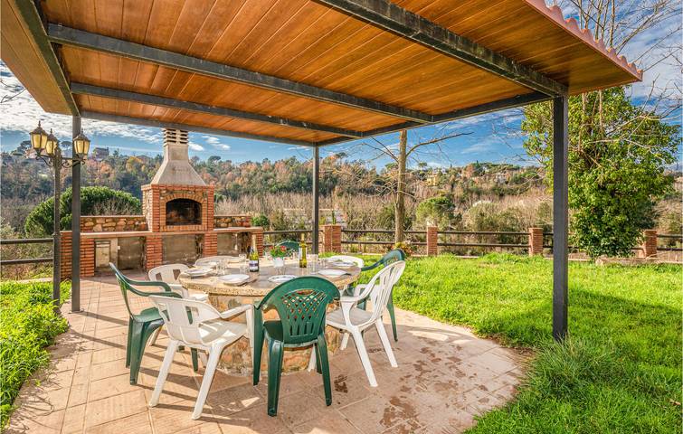 Retiro junto a la piscina cerca de Breda (España) in Riells i Viabrea, Provincia de Gerona