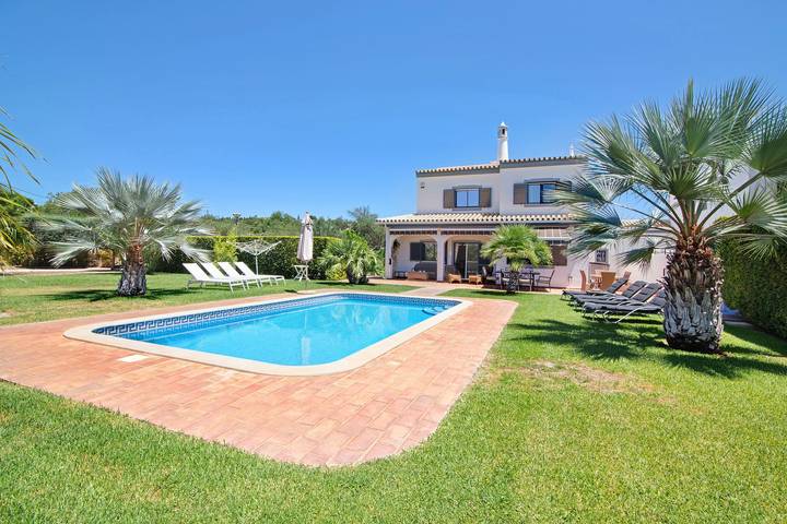 Villa für 8 Personen, mit Garten - 1