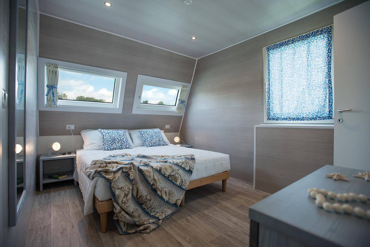 Houseboat for 6 people with pool in Lignano Sabbiadoro, Venetia