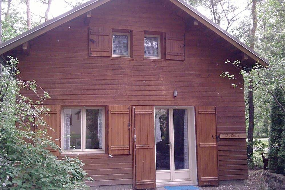 Comfortable Chalet - 60m², 6 Pers, Equipped Kitchen, Terrace in Guillestre, Écrins National Park