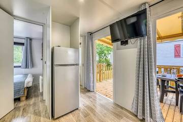 Camping pour 4 Personnes dans Parentis-en-Born, Côte d’Argent, Photo 3