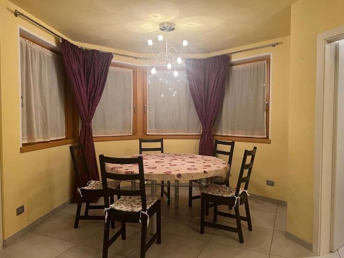 Gîte pour 4 personnes, avec jardin à Carisolo - 2