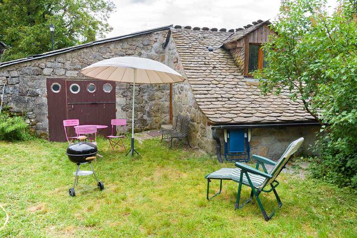 Gîte pour 2 personnes, avec Jardin à Fraissinet-de-Lozère