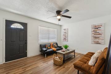Vacation Rental for 10 Guests in Little Rock, Arkansas, Picture 1