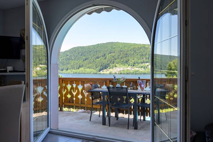 Ferienwohnung für 6 Personen, mit Balkon und Garten sowie Kinderpool und Seeblick in Lothringen - 4