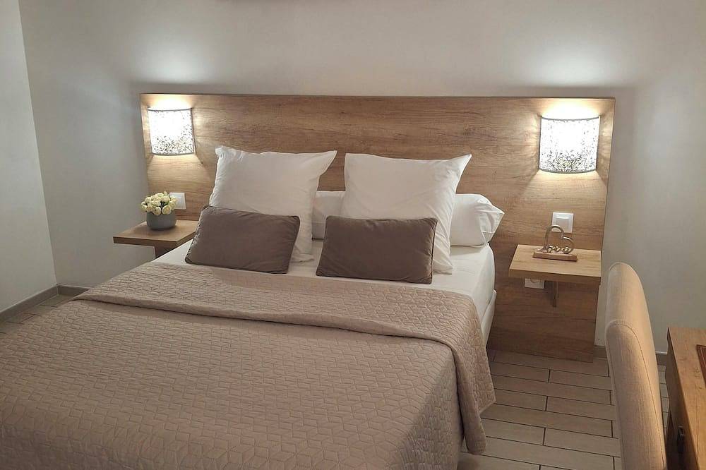 Entire apartment, Olga Mistral Apartments Camargue 2* with all comforts in Port-Saint-Louis-du-Rhône, Arles region