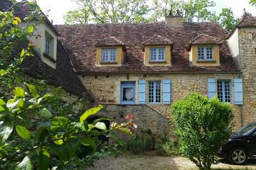 Gîte pour 8 personnes, avec jardin et terrasse à Payrac