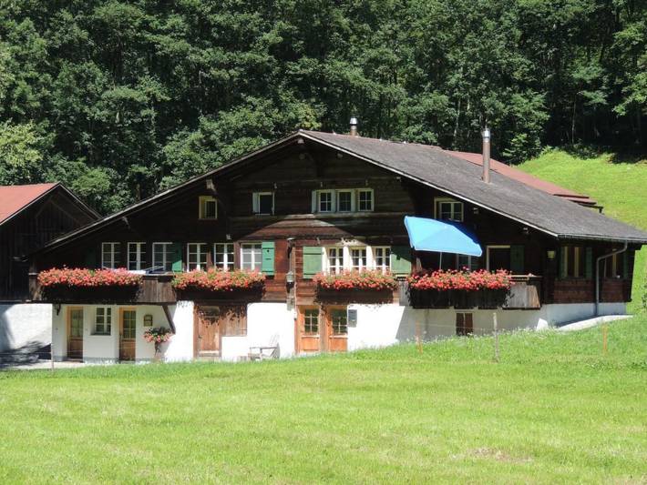 Ferienwohnung für 3 Personen, mit Balkon und Terrasse sowie Garten und Ausblick