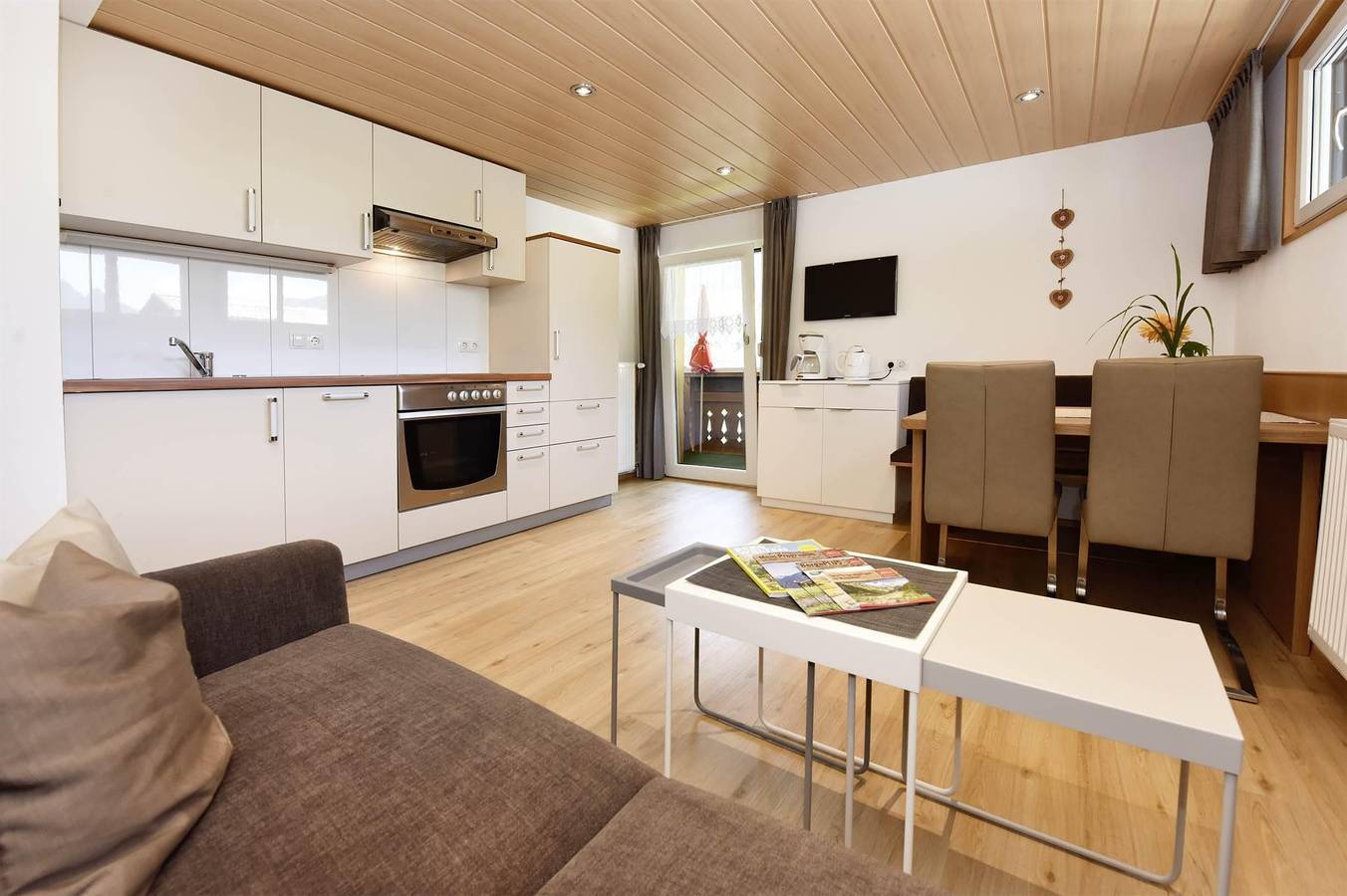 Ganze Ferienwohnung, Apartment Alpina in Sankt Gallenkirch, Verwall