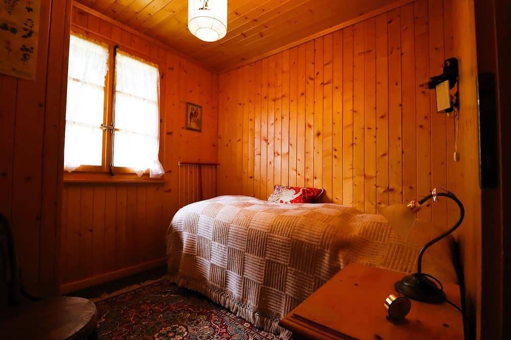 Charmantes freistehendes Ferienhaus für bis zu 5 Personen. Es hat eine gute Lage in der Nähe einer S in Saint Luc, Anniviers