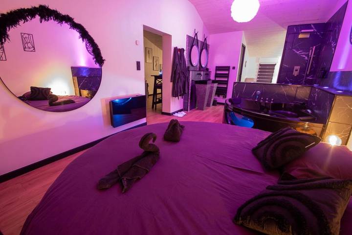 Gîte pour 2 personnes, avec terrasse et jacuzzi à La Guérinière