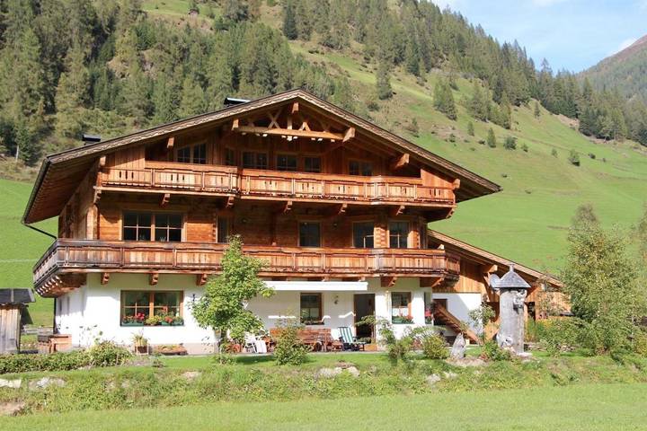 Ferienwohnung für 6 Personen, mit Ausblick und Balkon in Innervillgraten - 2